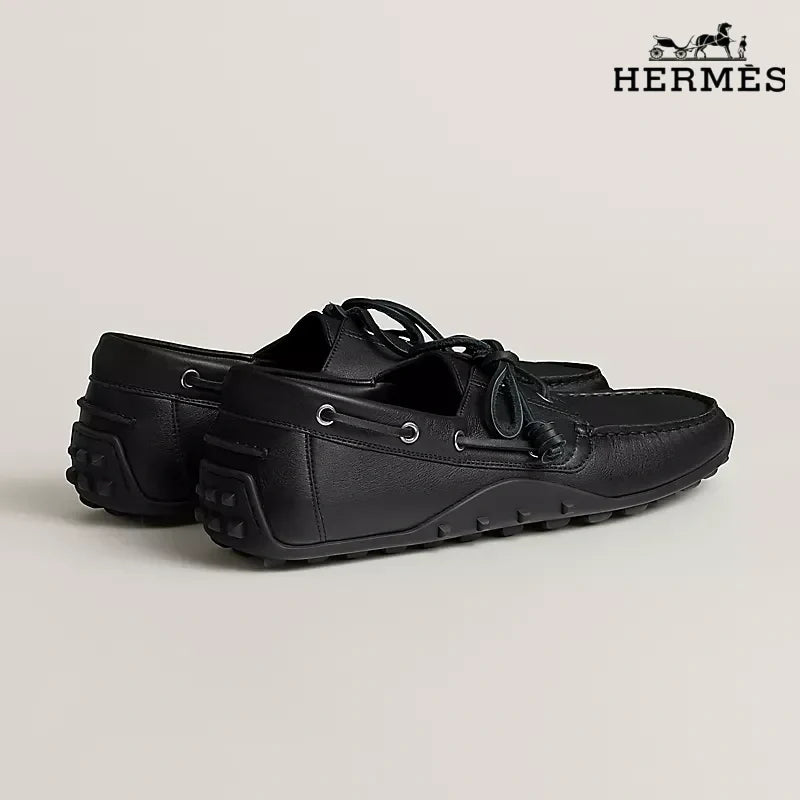 Herm¨¨s Black Leather Lace-Up Driving Shoe